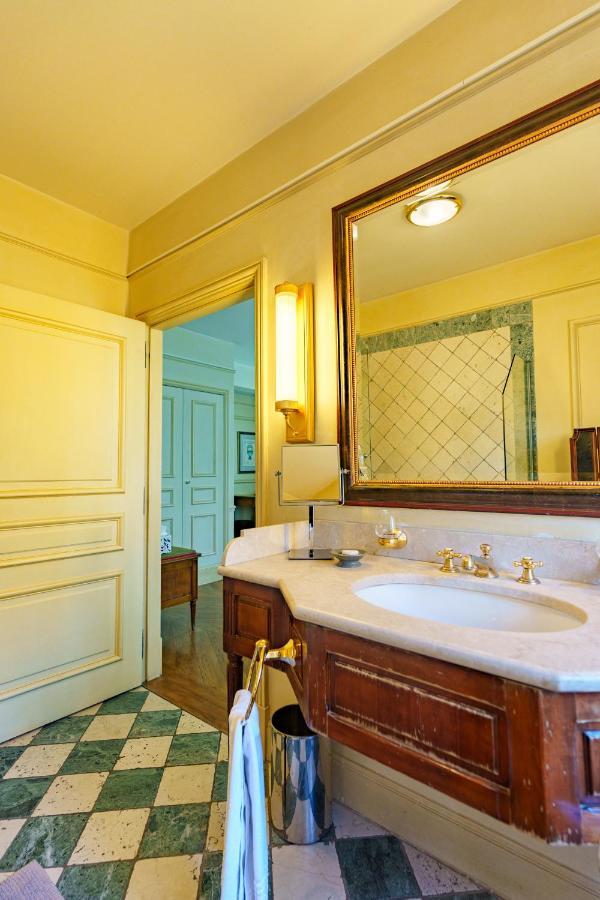 Double Room,1364689742:JPEG